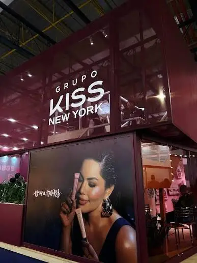 Case Kiss New York